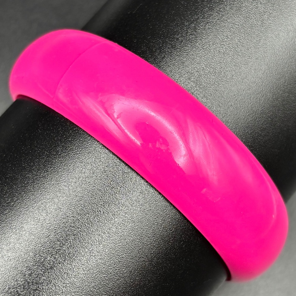 Vintage Bangle Bracelet Hot Pink Chunky Resin Retro 80s Size 8.25